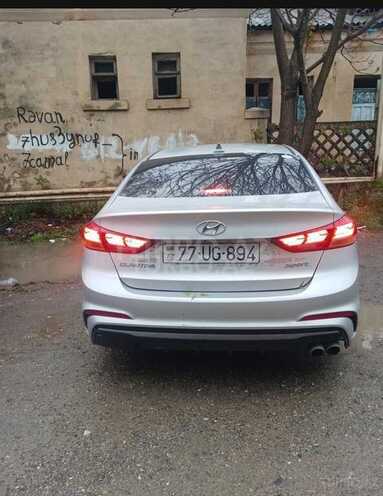 Hyundai Elantra 2018, 138,404 km - 1.6 l - Bakı