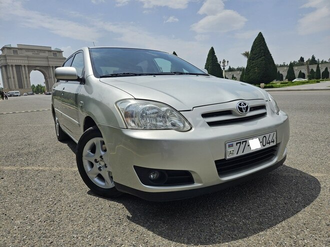 Toyota Corolla 2006, 246,870 km - 1.4 l - Gəncə