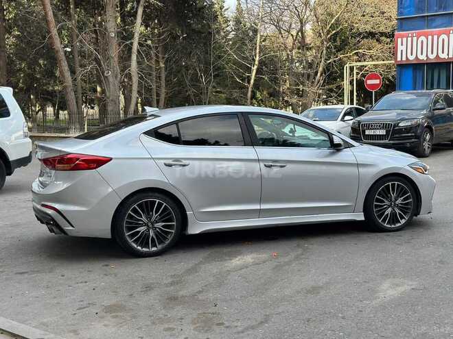 Hyundai Elantra 2018, 138,404 km - 1.6 л - Bakı
