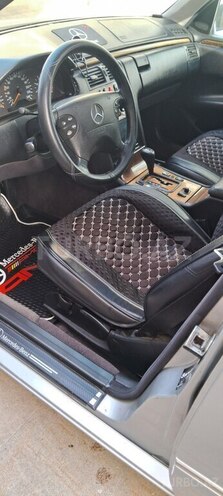 Mercedes E 240 1999, 573,307 km - 2.4 l - Qusar
