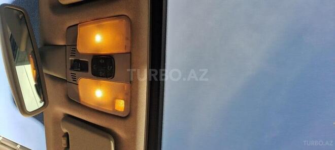 Mercedes E 240 1999, 573,307 km - 2.4 l - Qusar