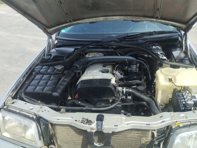 Mercedes C 180 2000, 425,000 km - 1.8 l - Cəlilabad