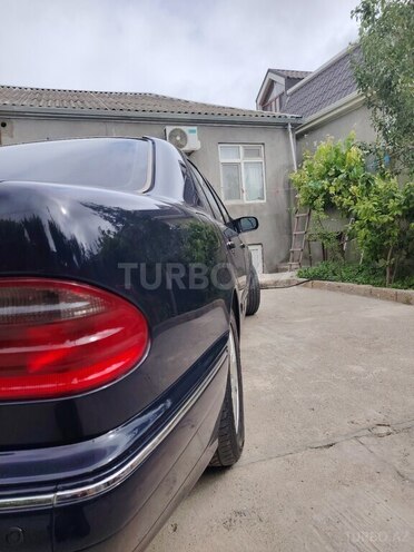 Mercedes E 220 d 2001, 350,000 km - 2.2 л - Bakı