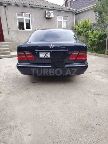 Mercedes E 220 d 2001, 350,000 km - 2.2 л - Bakı