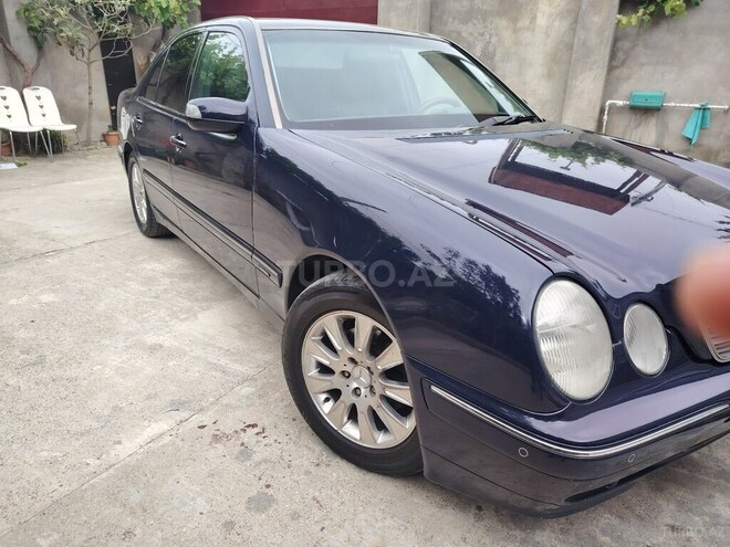 Mercedes E 220 d 2001, 350,000 km - 2.2 л - Bakı