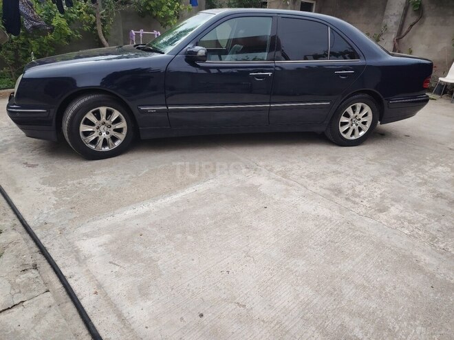 Mercedes E 220 d 2001, 350,000 km - 2.2 л - Bakı
