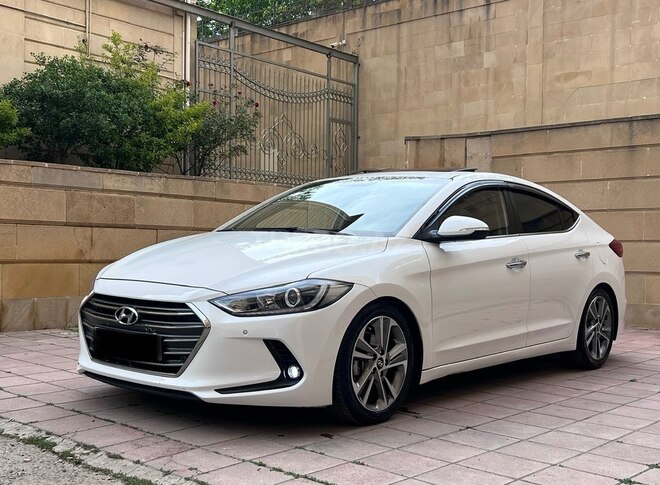 Hyundai Avante 2016, 223,700 km - 1.6 л - Bakı