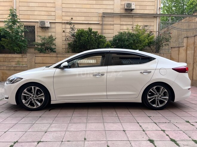 Hyundai Avante 2016, 223,700 km - 1.6 л - Bakı