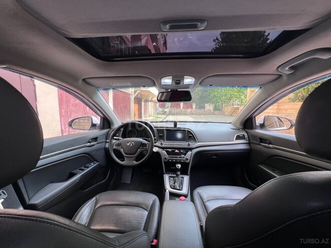Hyundai Avante 2016, 223,700 km - 1.6 л - Bakı