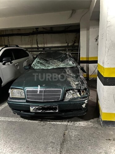Mercedes C 220 d 1999, 250,000 km - 2.2 л - Bakı