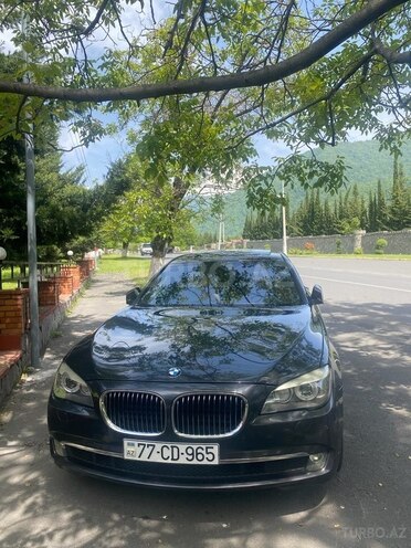 BMW 750 2009, 247,000 km - 4.4 l - Zaqatala