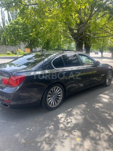 BMW 750 2009, 247,000 km - 4.4 l - Zaqatala