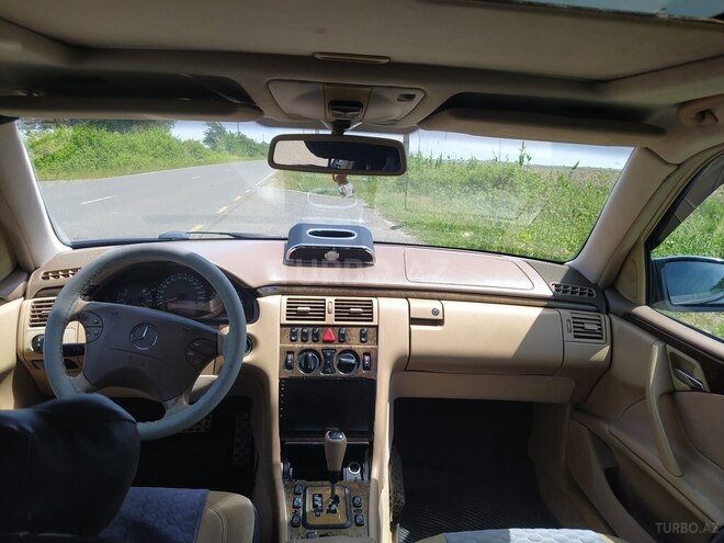 Mercedes E 280 2000, 438,755 km - 2.8 l - Lənkəran