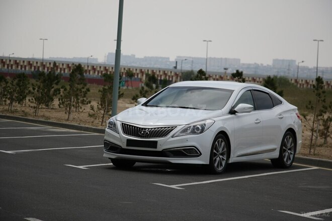 Hyundai Grandeur 2016, 235,641 km - 2.2 л - Bakı