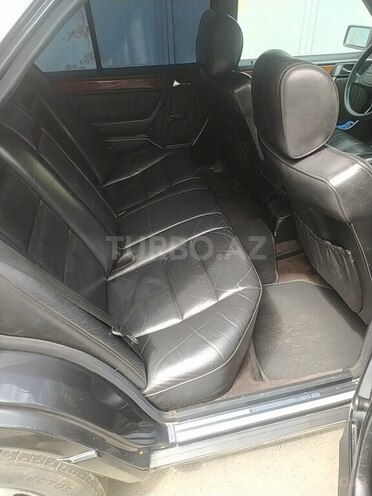 Mercedes E 220 1994, 572,221 km - 2.2 l - Balakən