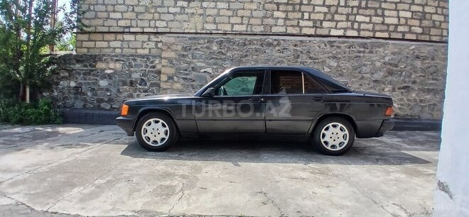 Mercedes 190 1990, 417,000 km - 2.0 л - Şəki