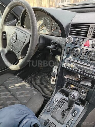 Mercedes C 180 1999, 300,000 km - 1.8 л - Sumqayıt