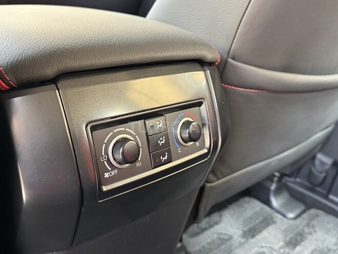 Toyota Land Cruiser Prado 2013, 24,000 km - 2.7 l - Bakı