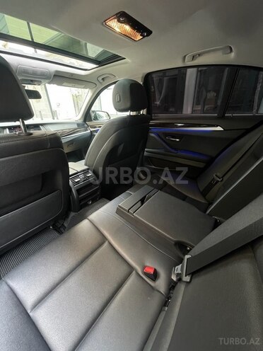 BMW 528-12