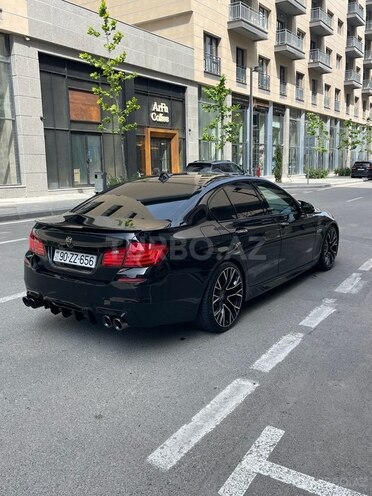 BMW 528-9