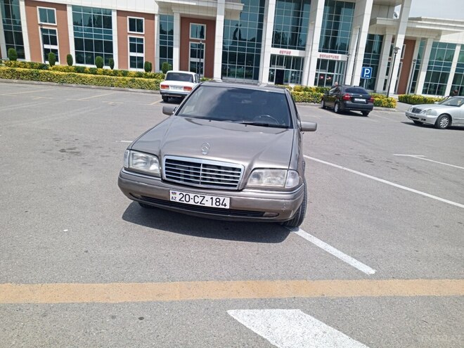 Mercedes C 220 d 1994, 300,000 km - 2.2 л - Gəncə