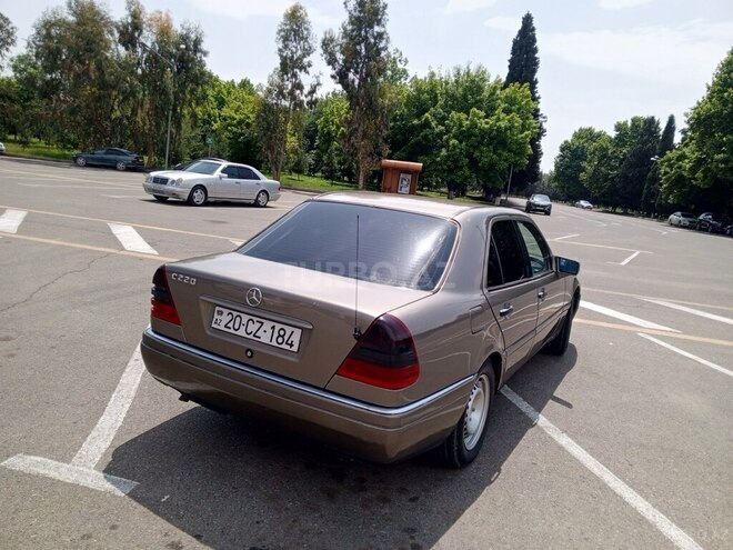 Mercedes C 220 d 1994, 300,000 km - 2.2 л - Gəncə