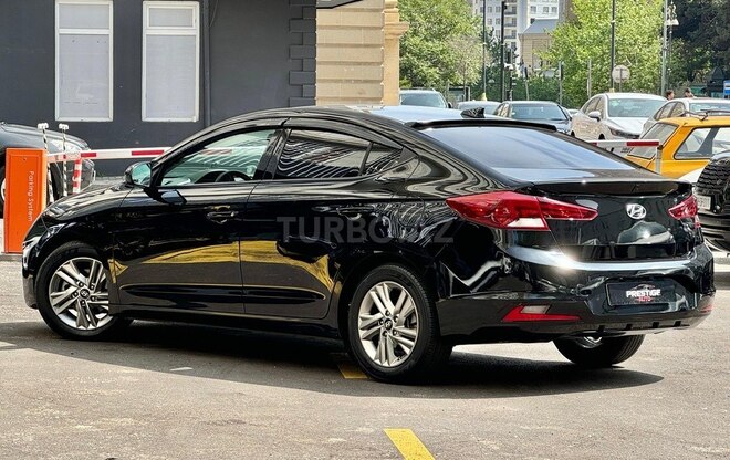 Hyundai Elantra 2019, 90,000 km - 2.0 l - Bakı