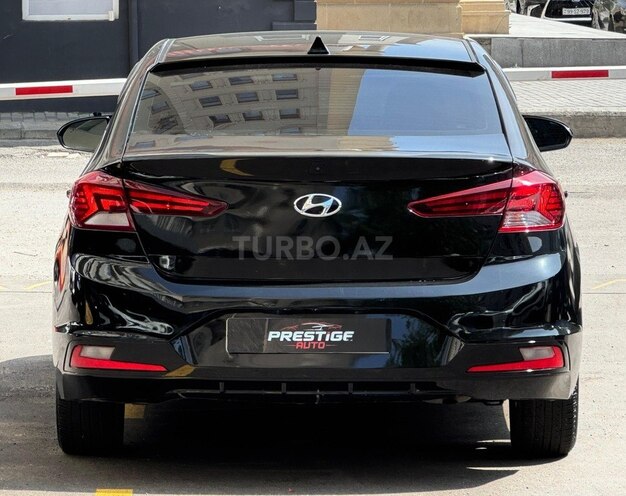 Hyundai Elantra 2019, 90,000 km - 2.0 l - Bakı