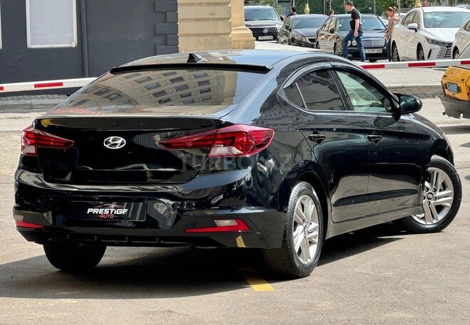 Hyundai Elantra 2019, 90,000 km - 2.0 l - Bakı