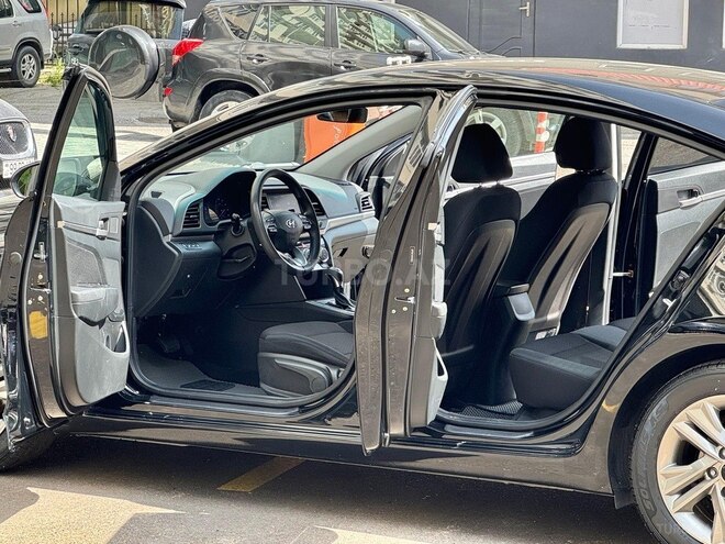 Hyundai Elantra 2019, 90,000 km - 2.0 l - Bakı