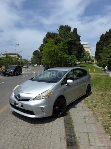Toyota Prius V 2012, 173,809 km - 1.8 л - Bakı