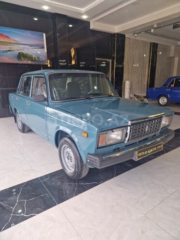 LADA (VAZ) 2107-2