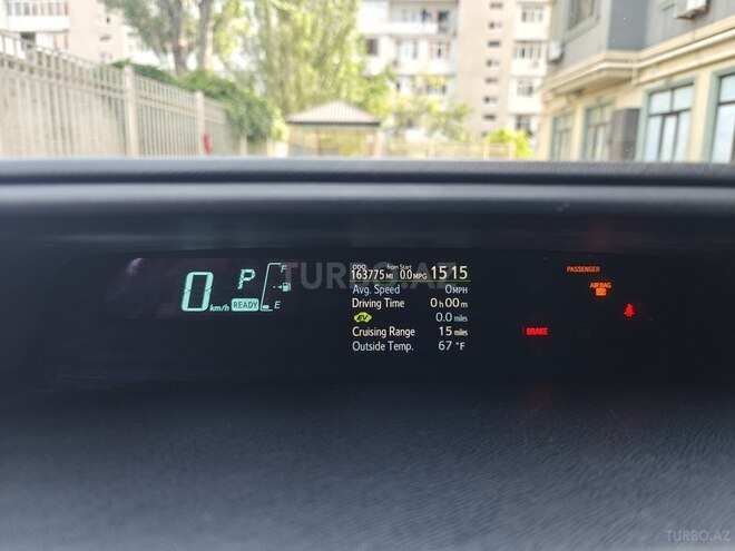 Toyota Prius C 2014, 263,570 km - 1.5 л - Bakı