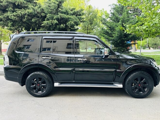 Mitsubishi Pajero 2013, 166,500 km - 3.0 л - Bakı