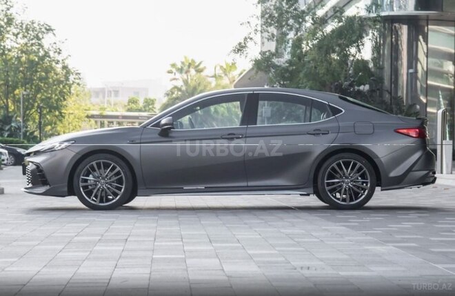 Toyota Camry-7