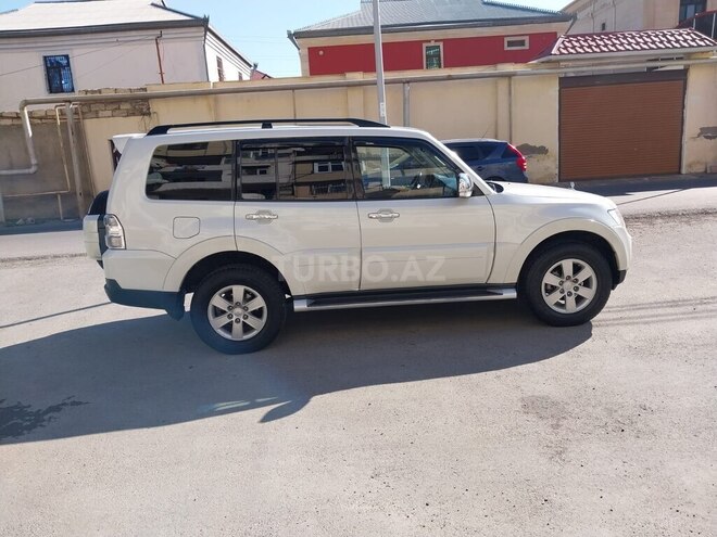 Mitsubishi Pajero 2008, 175,000 km - 3.0 л - Bakı