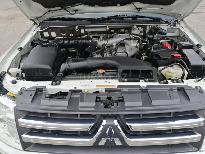 Mitsubishi Pajero 2008, 175,000 km - 3.0 л - Bakı