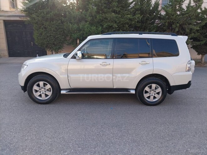 Mitsubishi Pajero 2008, 175,000 km - 3.0 л - Bakı