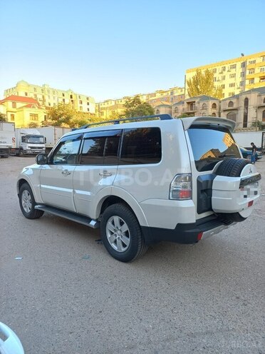 Mitsubishi Pajero 2008, 175,000 km - 3.0 л - Bakı