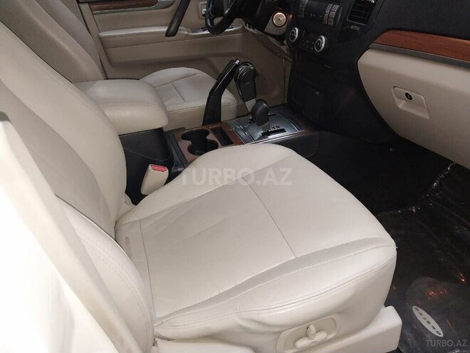 Mitsubishi Pajero 2008, 175,000 km - 3.0 л - Bakı