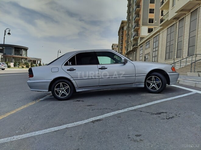 Mercedes C 230 1997, 326,170 km - 2.3 l - Sumqayıt