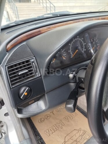 Mercedes C 230 1997, 326,170 km - 2.3 l - Sumqayıt