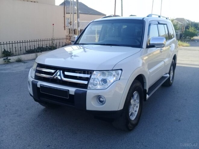 Mitsubishi Pajero 2008, 175,000 km - 3.0 л - Bakı