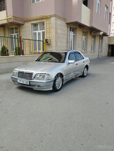 Mercedes C 220 d 1998, 602,538 km - 2.2 l - Bakı