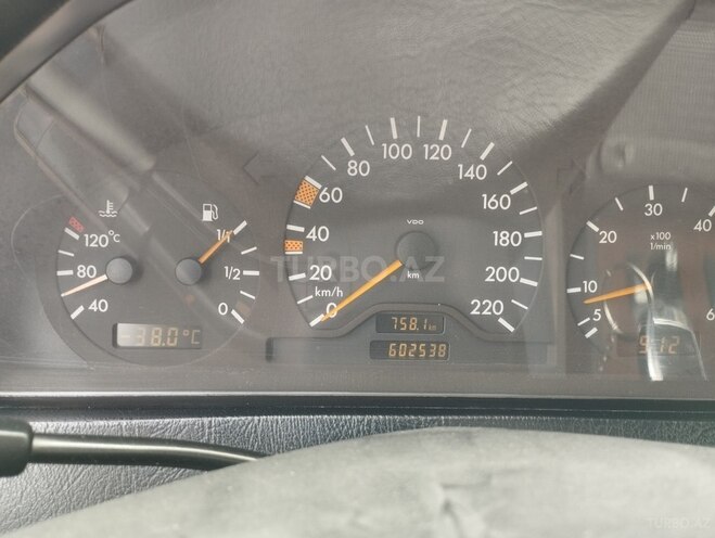Mercedes C 220 d 1998, 602,538 km - 2.2 l - Bakı