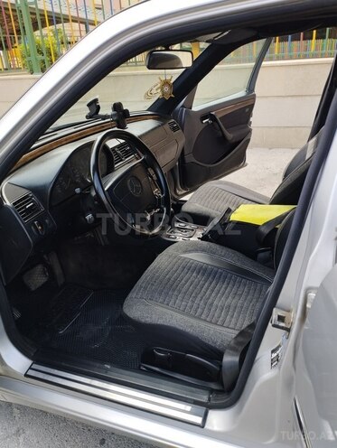 Mercedes C 220 d 1998, 602,538 km - 2.2 l - Bakı