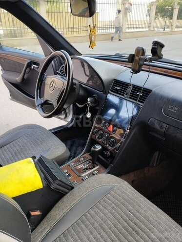 Mercedes C 220 d 1998, 602,538 km - 2.2 l - Bakı
