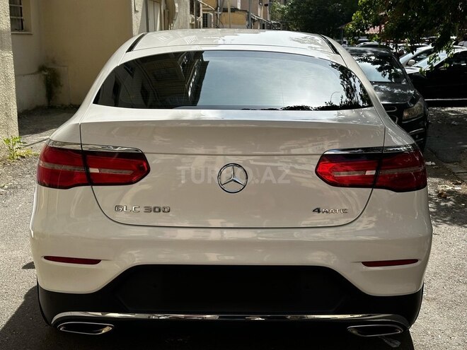 Mercedes GLC 300 4MATIC Coupe 2019, 100,000 km - 2.0 l - Bakı