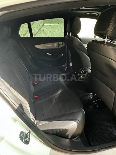 Mercedes GLC 300 4MATIC Coupe 2019, 100,000 km - 2.0 l - Bakı