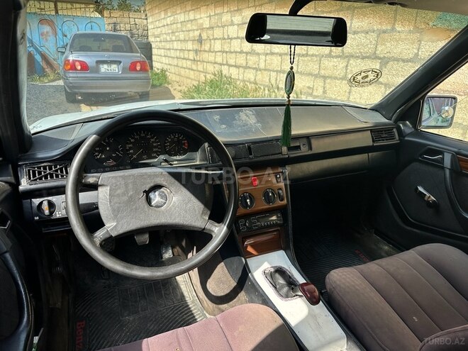Mercedes E 230 1989, 450,001 km - 2.3 l - Bakı